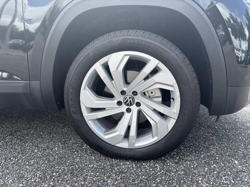 2021 Volkswagen Atlas 3.6L V6 SE w/Technology