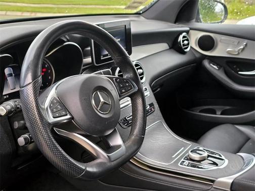 2019 Mercedes-Benz GLC 300 Base