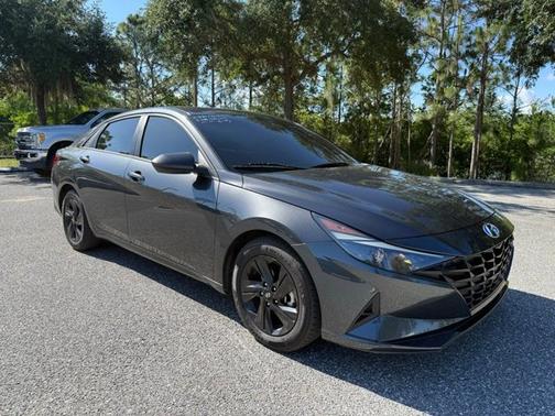 Portofino Gray 2022 Hyundai ELANTRA SEL