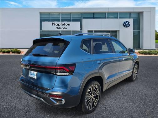 2025 Volkswagen Taos SE