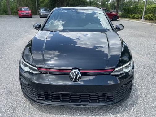 2024 Volkswagen Golf GTI S