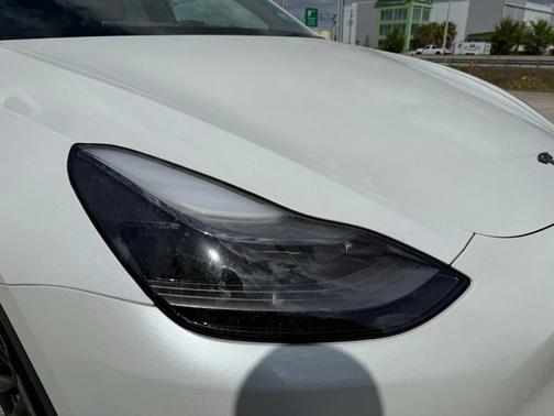 White 2022 Tesla Model Y Performance