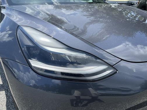 2022 Tesla Model 3 Base