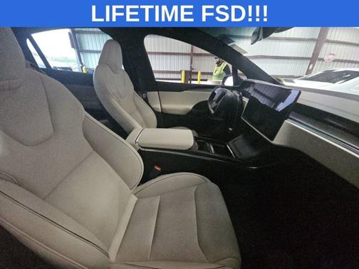 Gray 2024 Tesla Model X Plaid