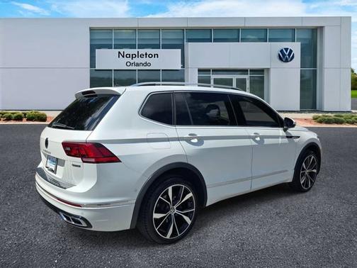 White 2022 Volkswagen Tiguan SEL R-Line