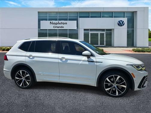 White 2022 Volkswagen Tiguan SEL R-Line