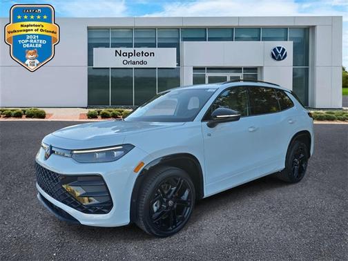 2025 Volkswagen Tiguan SE R-Line Black