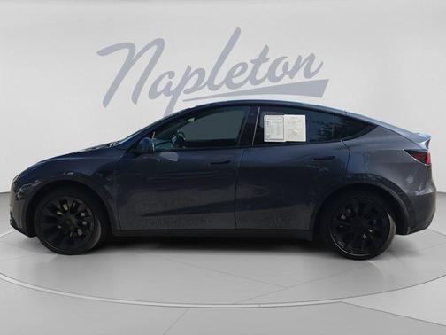 Gray 2022 Tesla Model Y Long Range