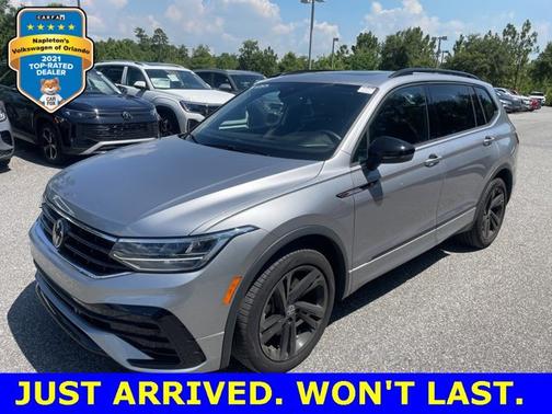 2023 Volkswagen Tiguan SE R-Line Black