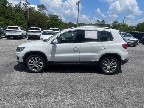 2014 Volkswagen Tiguan SE