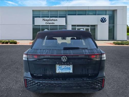 2026 Volkswagen Tiguan SEL R-Line Turbo