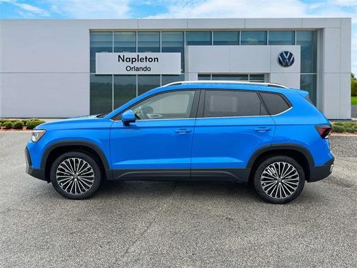 2025 Volkswagen Taos SE