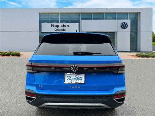 2025 Volkswagen Taos SE