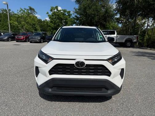 Super White 2019 Toyota RAV4 LE
