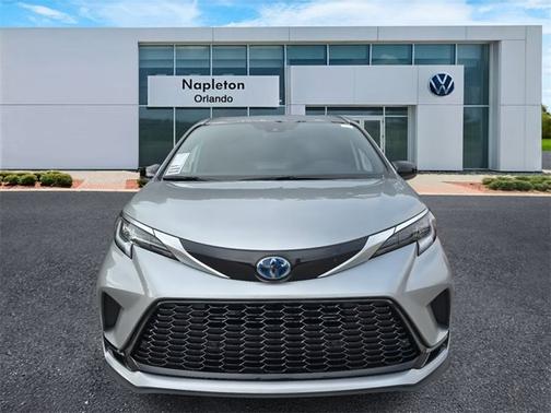 2024 Toyota Sienna XSE