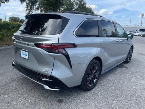 2024 Toyota Sienna XSE