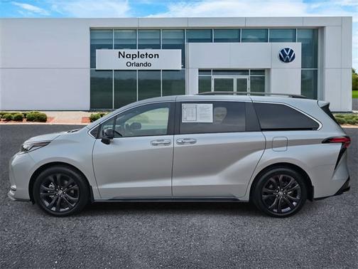 2024 Toyota Sienna XSE