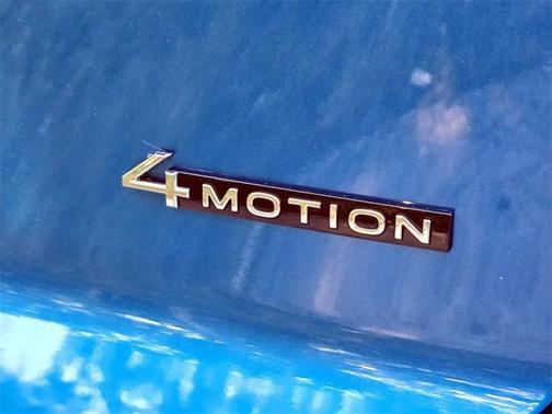 2024 Volkswagen Atlas Cross Sport 2.0T SEL Premium R-Line