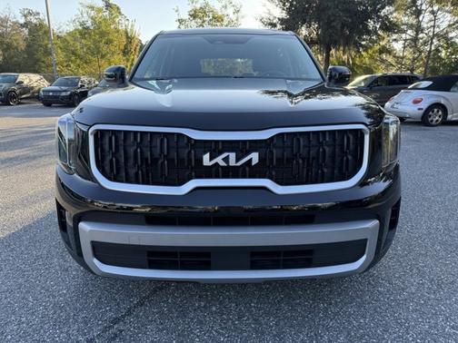 2023 Kia Telluride LX