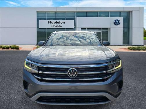 Silver 2022 Volkswagen Atlas Cross Sport 2.0T SE w/Technology