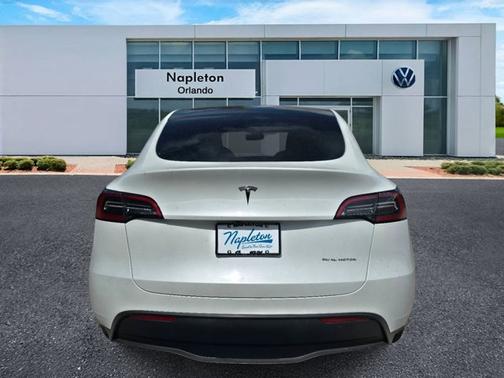 White 2023 Tesla Model Y Long Range
