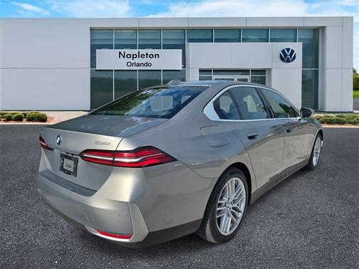2024 BMW 530 530i xDrive