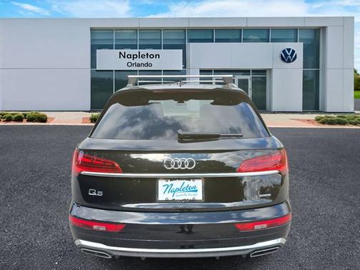 2023 Audi Q5 S line Premium