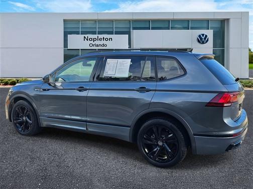 2024 Volkswagen Tiguan SE R-Line Black