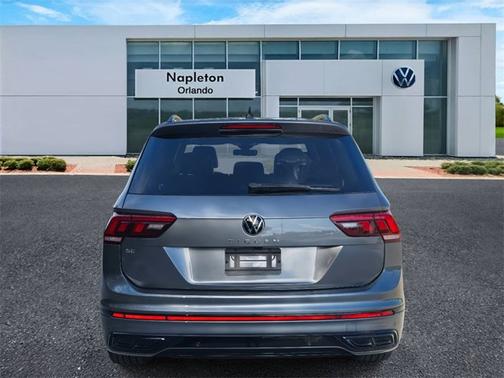 2024 Volkswagen Tiguan SE R-Line Black