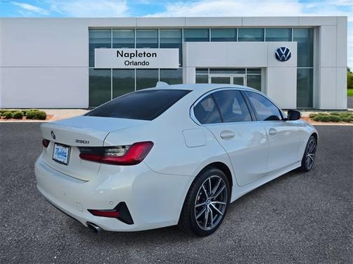 2019 BMW 330 i xDrive