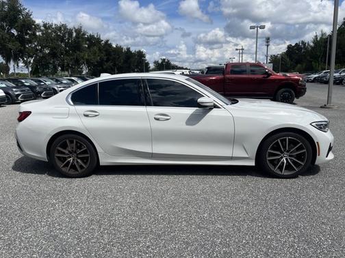 2019 BMW 330 i xDrive