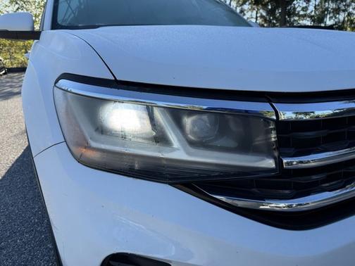 2020 Volkswagen Atlas Cross Sport 2.0T SE w/Technology