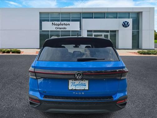 2026 Volkswagen Taos SE Black