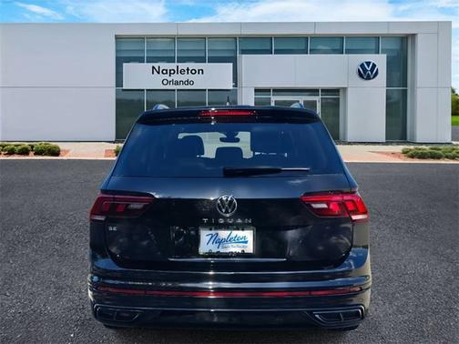 2024 Volkswagen Tiguan SE R-Line Black