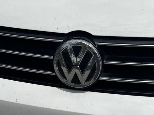 2017 Volkswagen Jetta 1.8T SEL
