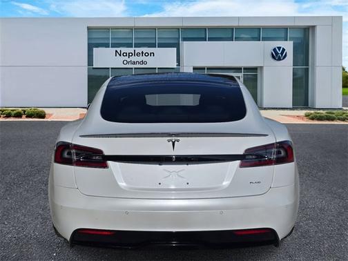2021 Tesla Model S Plaid