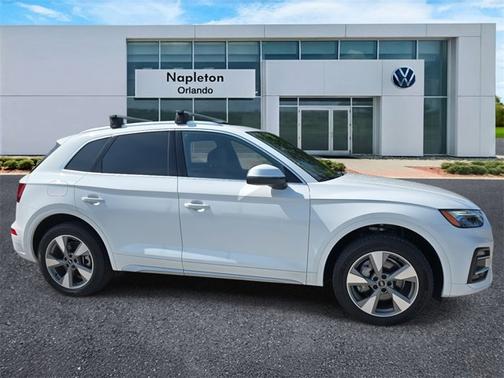 2022 Audi Q5 Premium