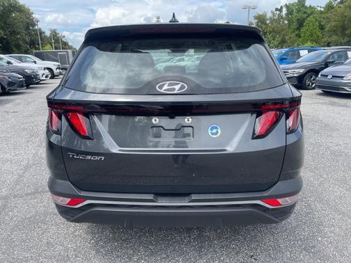 2024 Hyundai TUCSON SE