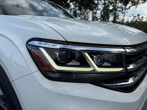 2021 Volkswagen Atlas Cross Sport 3.6L SEL Premium