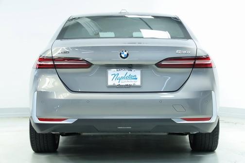 2024 BMW 530 530i xDrive