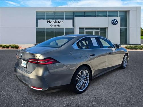 2024 BMW 530 530i xDrive