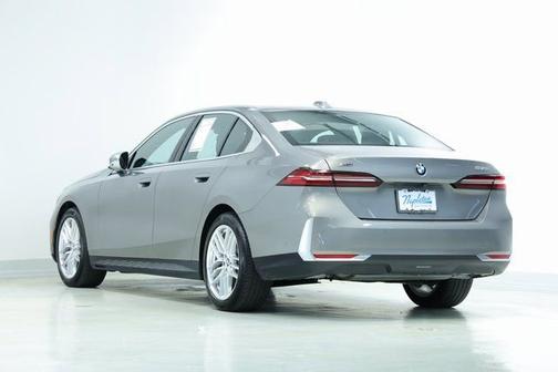 2024 BMW 530 530i xDrive