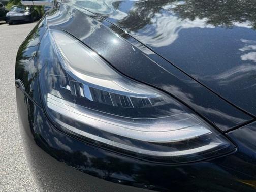 Black 2019 Tesla Model 3