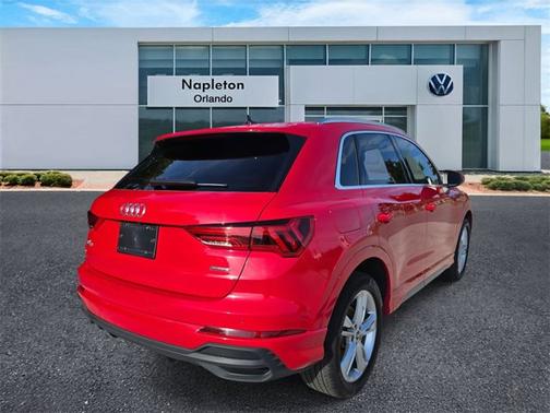 2023 Audi Q3 S line Premium