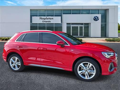 2023 Audi Q3 S line Premium