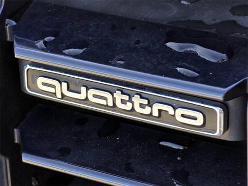 2023 Audi Q3 S line Premium