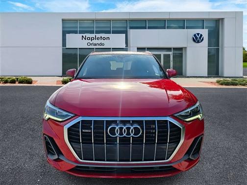 2023 Audi Q3 S line Premium