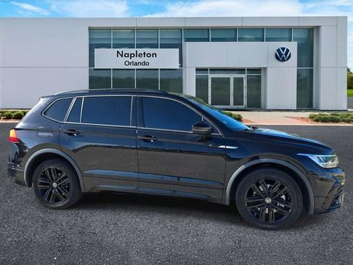 2022 Volkswagen Tiguan SE R-Line Black