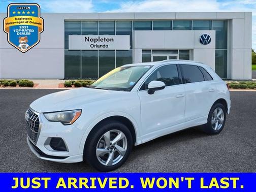 2022 Audi Q3 Premium