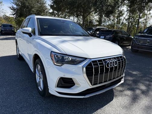 2022 Audi Q3 Premium
